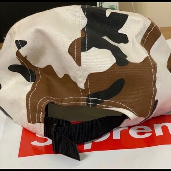 Supermen hat - Picture 3 of 7